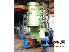 由鍛設(shè)備安陽鍛壓大型空氣錘系列鍛件拔長設(shè)備