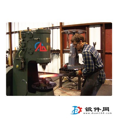 空氣錘250KGC41系列節(jié)能式空氣錘安陽(yáng)鍛壓生產(chǎn)