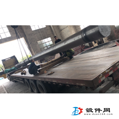 供應(yīng)大型長(zhǎng)軸鍛件拉桿