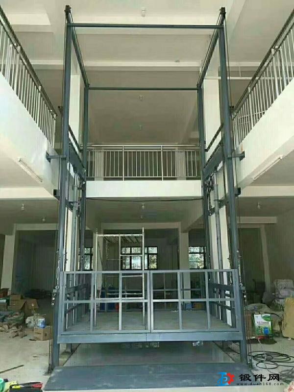 河北液壓升降臺導軌鏈條式提升機廠房專用電梯生產定制