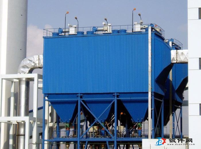 內(nèi)蒙古鄂爾多斯?jié)蓾橦D單機(jī)布袋除塵器